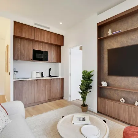 Appartamento Lovely Refurbished In Vibrant 18th District *